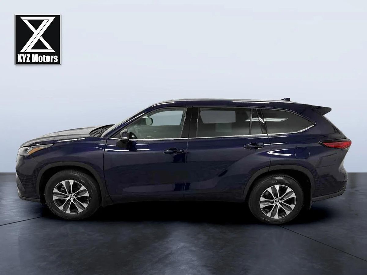 Sold 2021 Toyota Highlander XLE in Grand Rapids